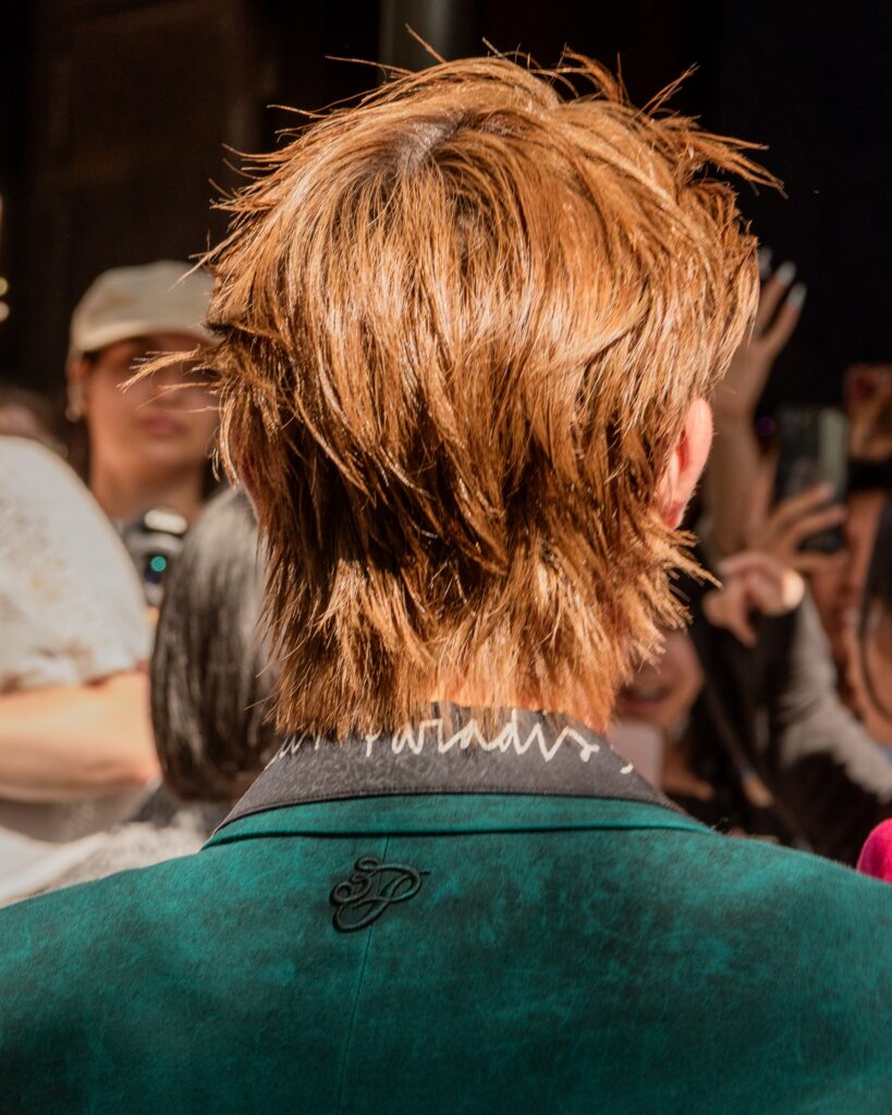 Guest at the 3.PARADIS show during Fashion Week in Paris 2026.