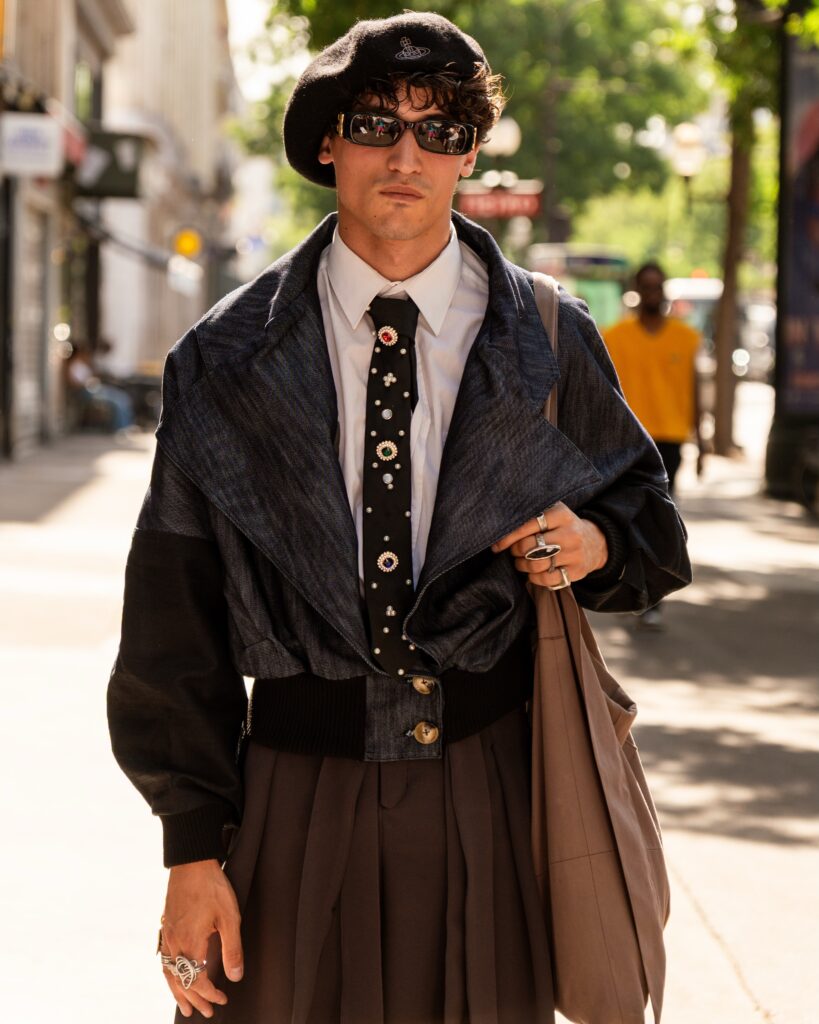 Guest at the 3.PARADIS show during Fashion Week in Paris 2026.