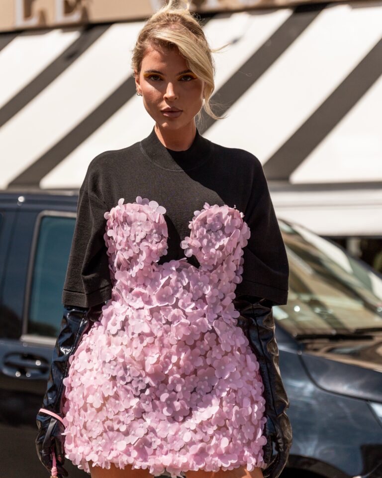 Alena Mills at the Georges Hobeika show during Haute Couture in Paris 2026.