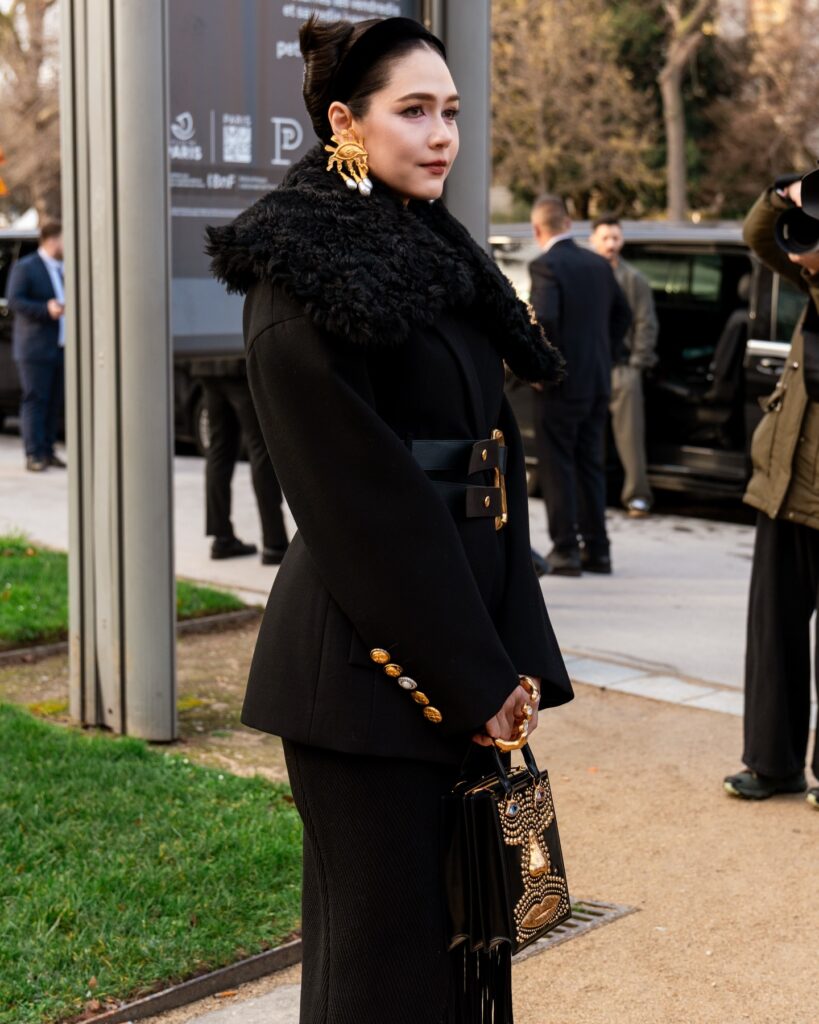 Araya Alberta Hargate at the Schiaparelli show during Haute Couture in Paris 2026.