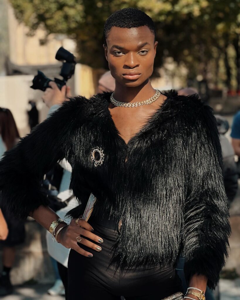 Guest at the Balenciaga show during Paris Fashion Week 2023.