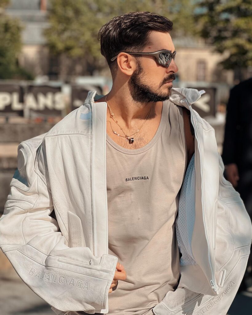 Guest at the Balenciaga show during Paris Fashion Week 2023.