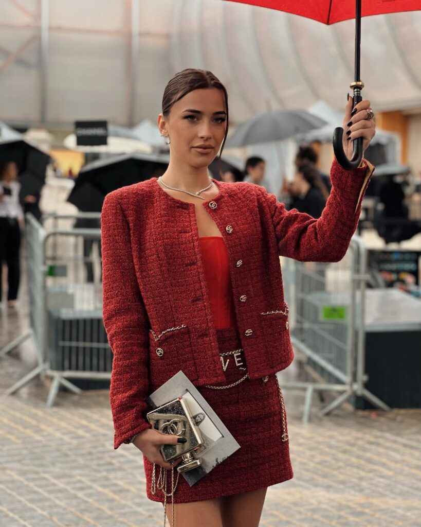 Guest at the CHANEL show during Paris Fashion Week 2023.