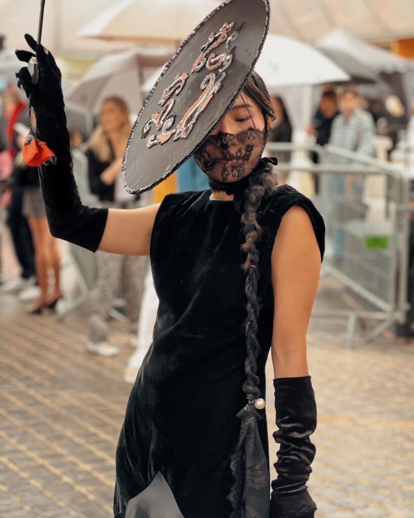 Guest at the CHANEL show during Paris Fashion Week 2023.