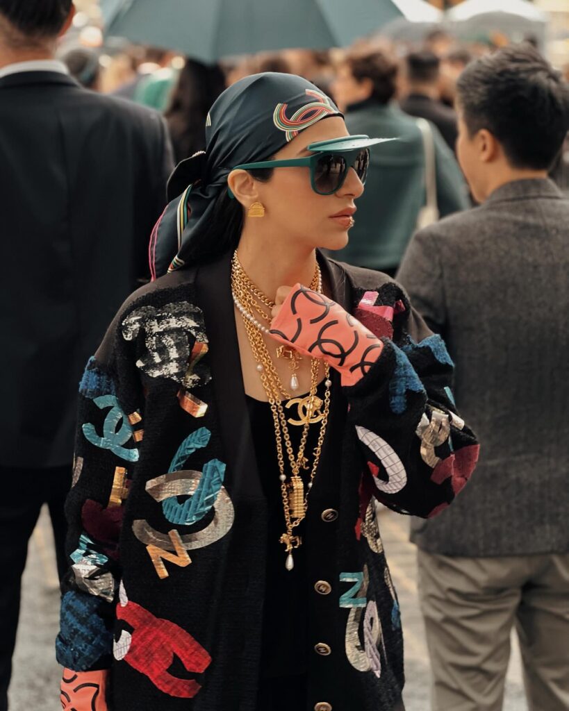Guest at the CHANEL show during Paris Fashion Week 2023.