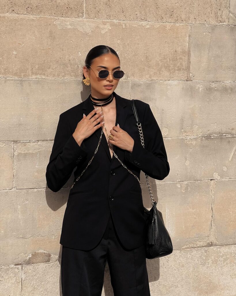 Guest at the Dior show during Paris Fashion Week 2023.