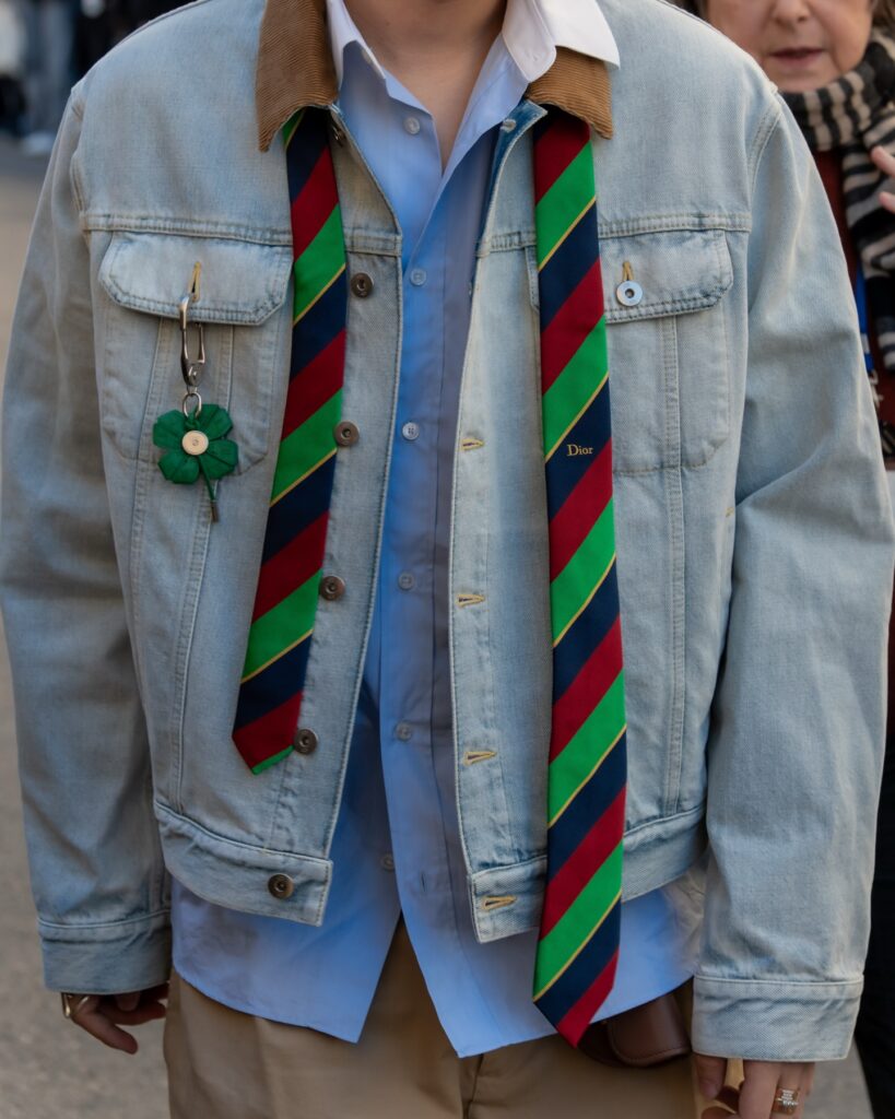 Guest at the Dior show during Fashion Week in Paris 2026.