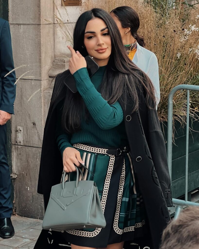 Guest at the Hermès show during Paris Fashion Week 2023.