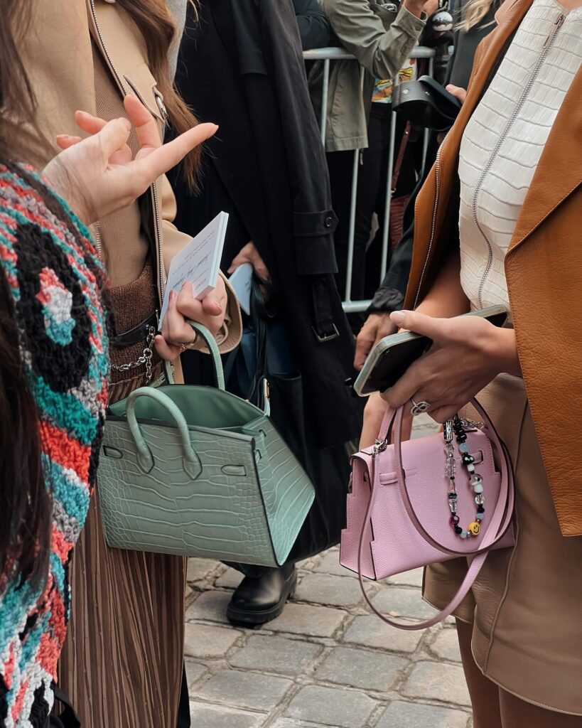 Guest at the Hermès show during Paris Fashion Week 2023.