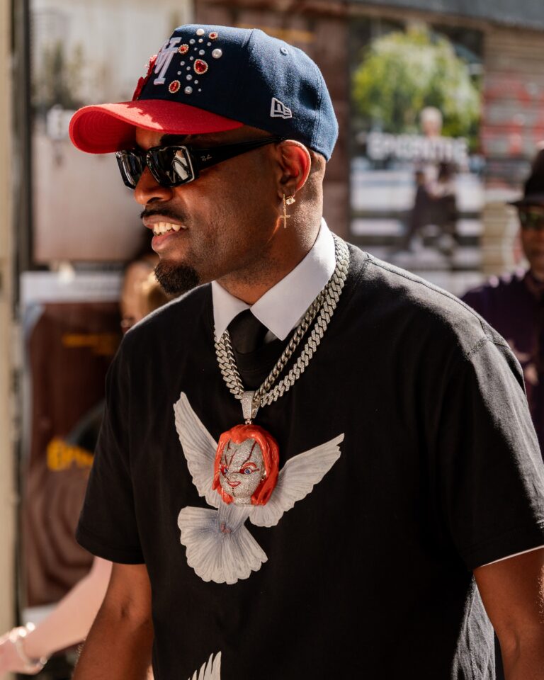MC Sean Cortez at the 3.PARADIS show during Fashion Week in Paris 2026.