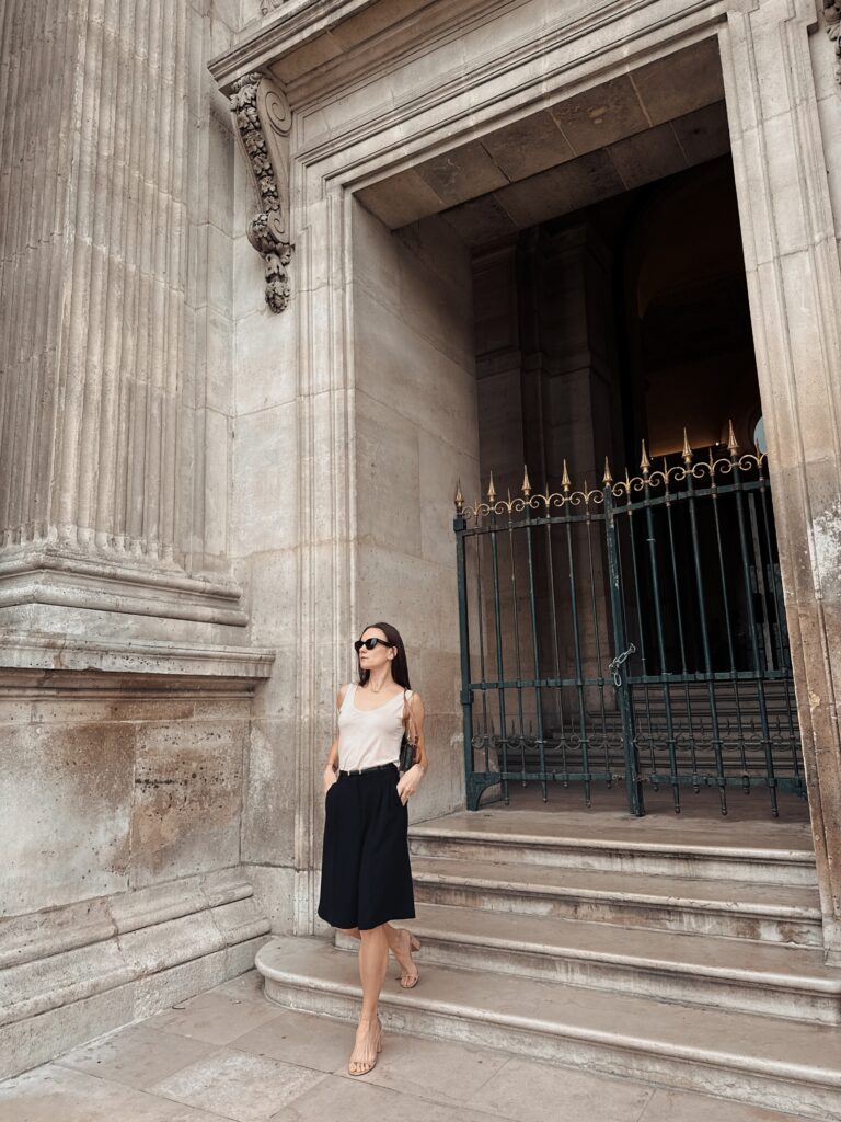 Portrait photoshoot in Paris by Vadim Hedonist