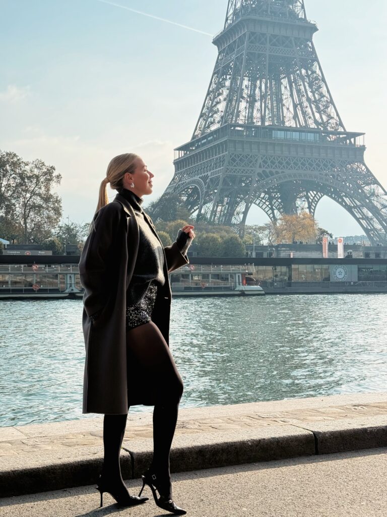 Portrait photoshoot in Paris by Vadim Hedonist