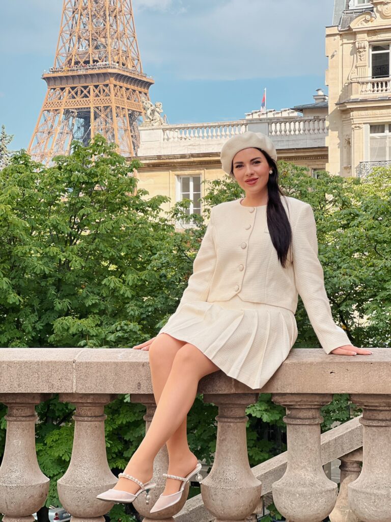 How Much Does a Paris Photoshoot Cost?