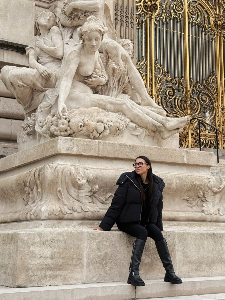 Paris portrait photoshoot by Vadim Hedonist