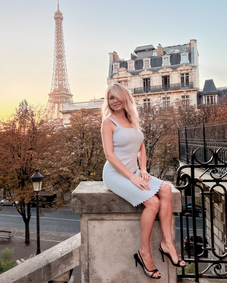 Portrait photoshoot in Paris by Vadim Hedonist