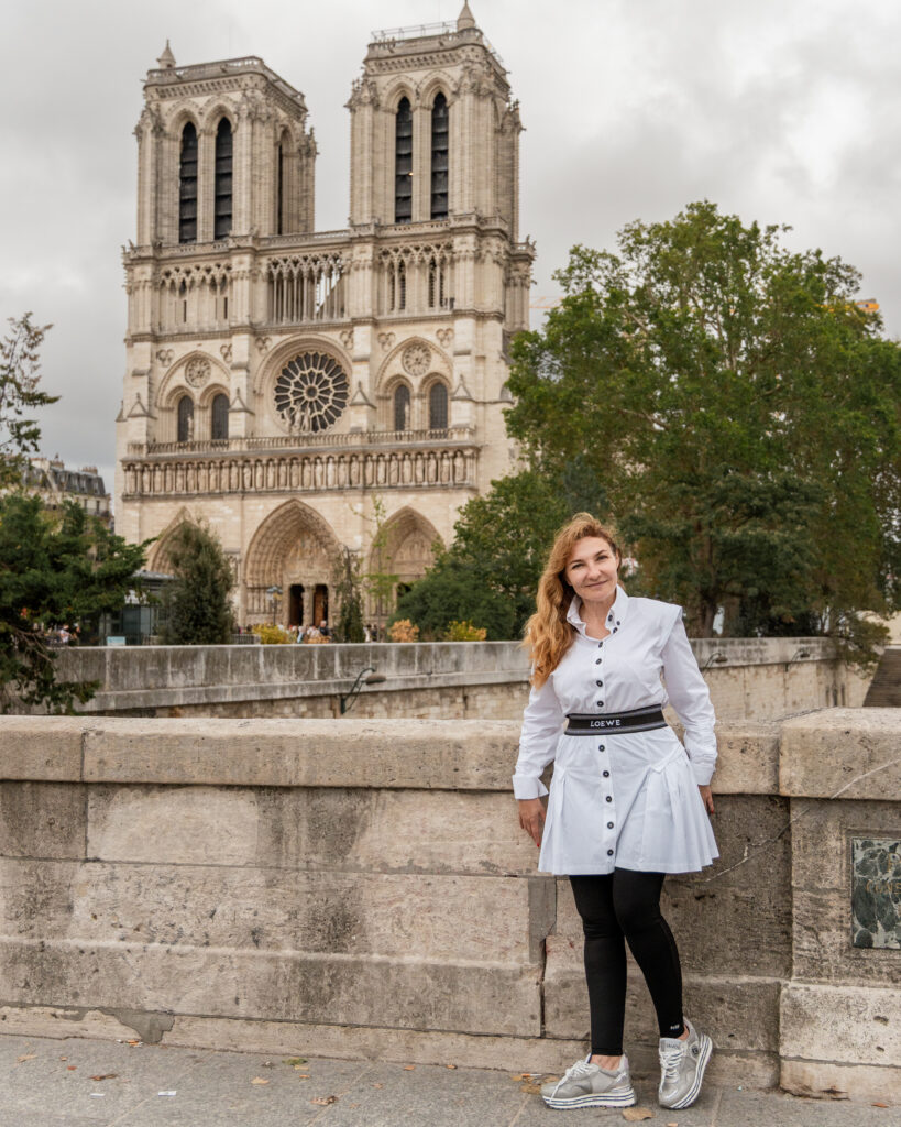 Portrait photoshoot in Paris by Vadim Hedonist